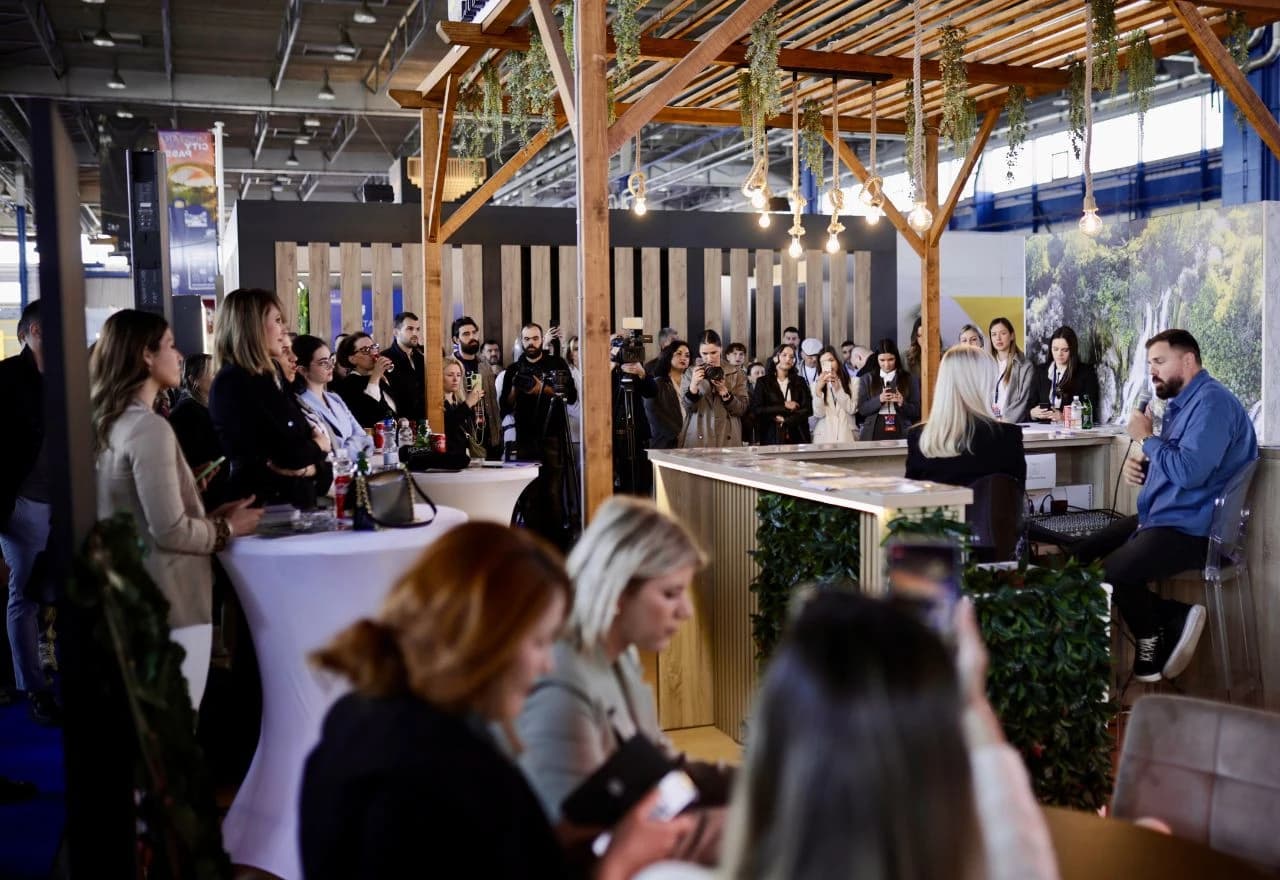 Kristijan Iličić na štandu Grada Ljubuškog i Turističke zajednice Grada Ljubuškog na Međunarodnom sajmu gospodarstva u Mostaru.