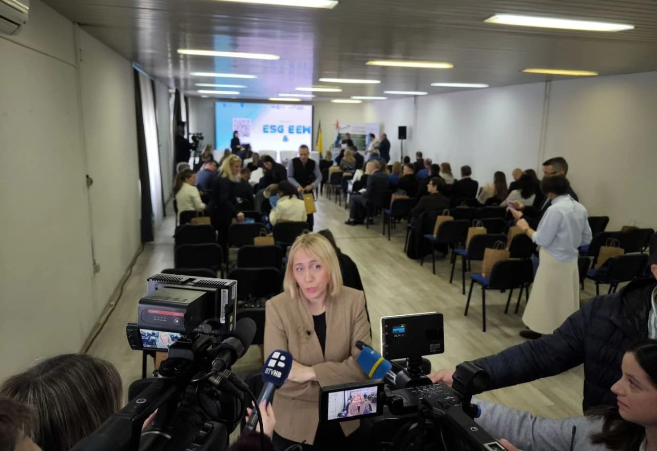 Ministrica Pozder na Mostarskom sajmu