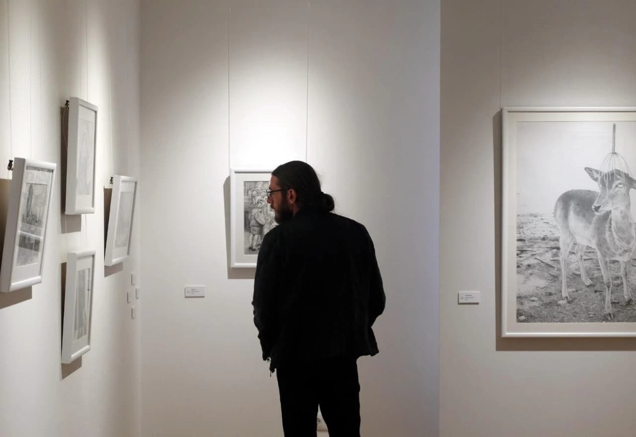 U Gradskoj galeriji Ljubuški u petak je otvorena izložba "Crteži" akademskog grafičara Martina Frljića