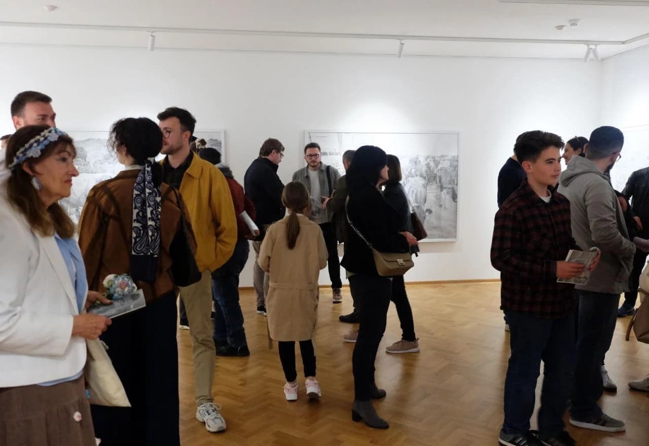 U Gradskoj galeriji Ljubuški u petak je otvorena izložba "Crteži" akademskog grafičara Martina Frljića