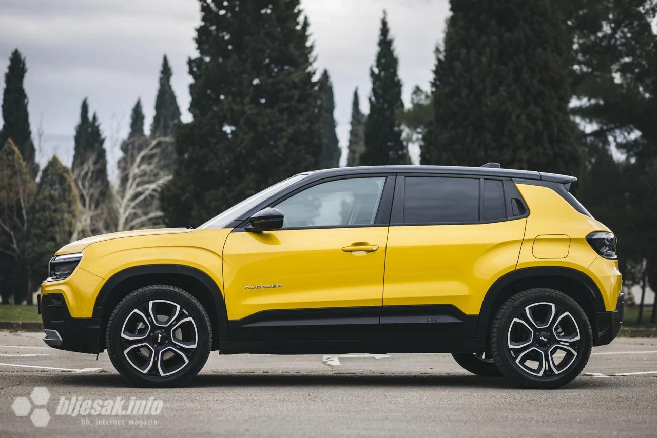 Jeep Avenger 1.2 E-DCS6 MHEV Summit