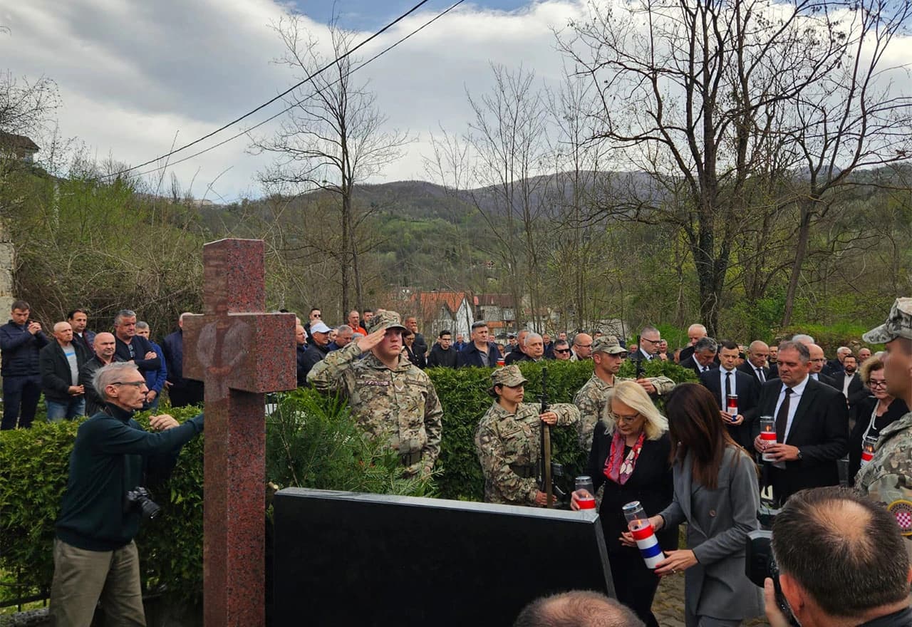 Trusina: Komemoracija za 22 ubijena Hrvata, održana sveta misa