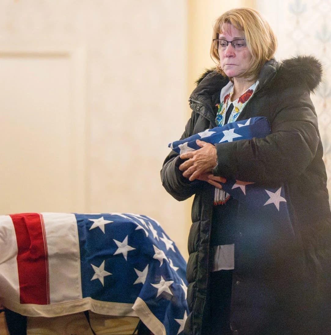 Tišina ispod zastave: Povratak heroja koji je poginuo daleko od doma