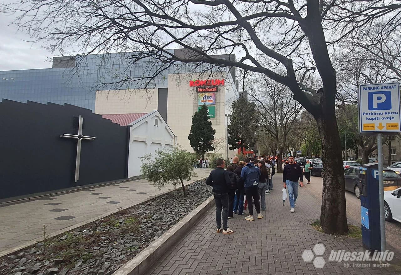 Gužve u mostarskim crkvama