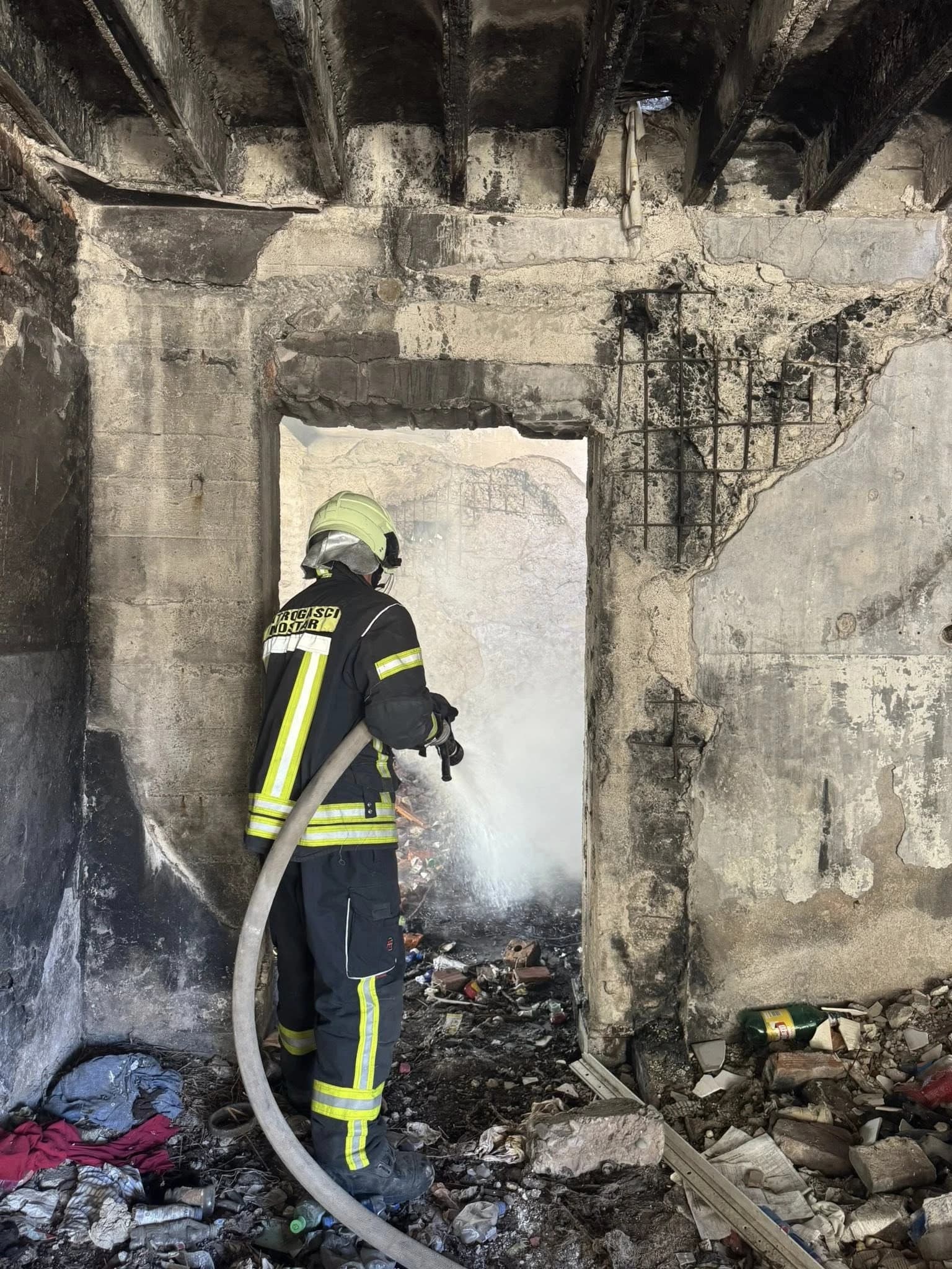 Vatrogasci na terenu