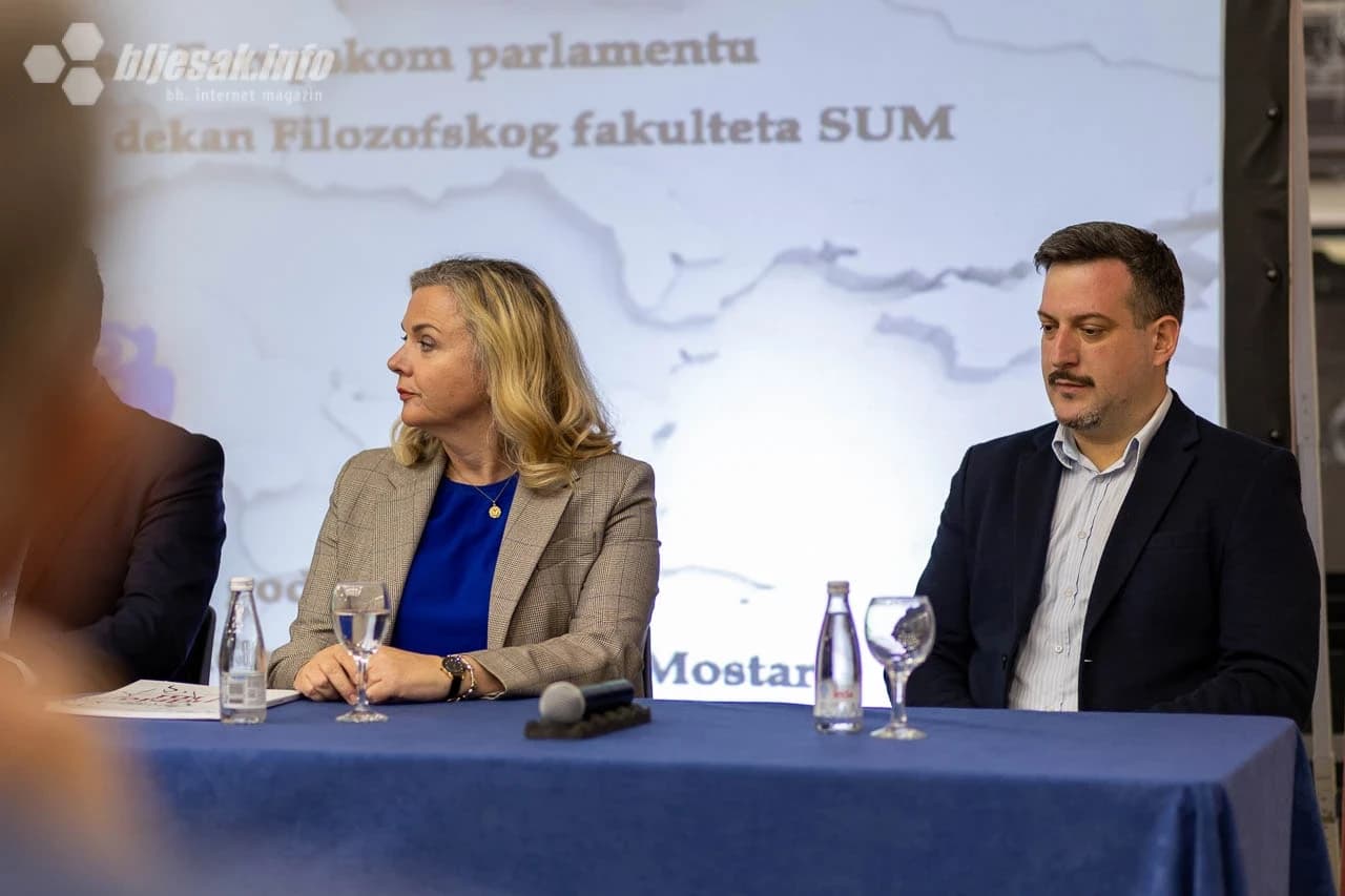 Željana Zovko i Dražen Barbarić na javnoj tribini "Europski model federalizma kao odgovor na separatizam i unitarizam"