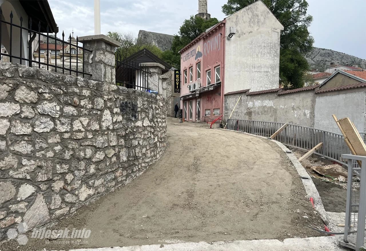 Kresina ulica, prema mostu Bunur