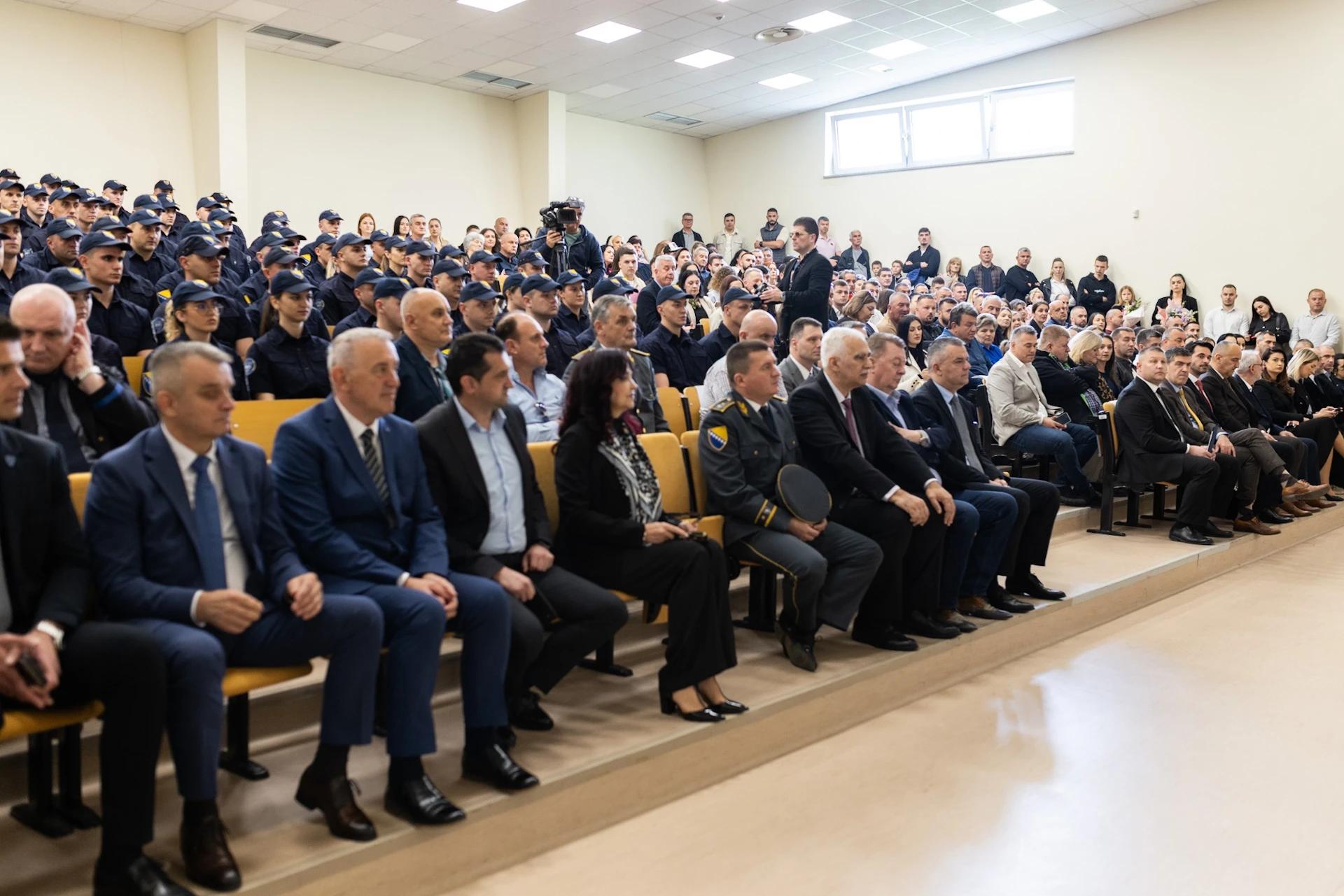 Svečana promocija XX. generacije policajaca u Mostaru