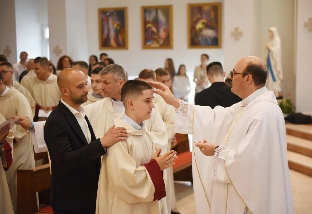 Krizma u župi sv. Mateja u Mostrau