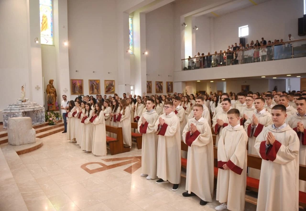 Krizma u župi sv. Mateja u Mostrau