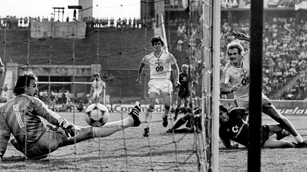 Wolfgang Schäfer donio je Uerdingenu naslov pobjednika Kupa Njemačke