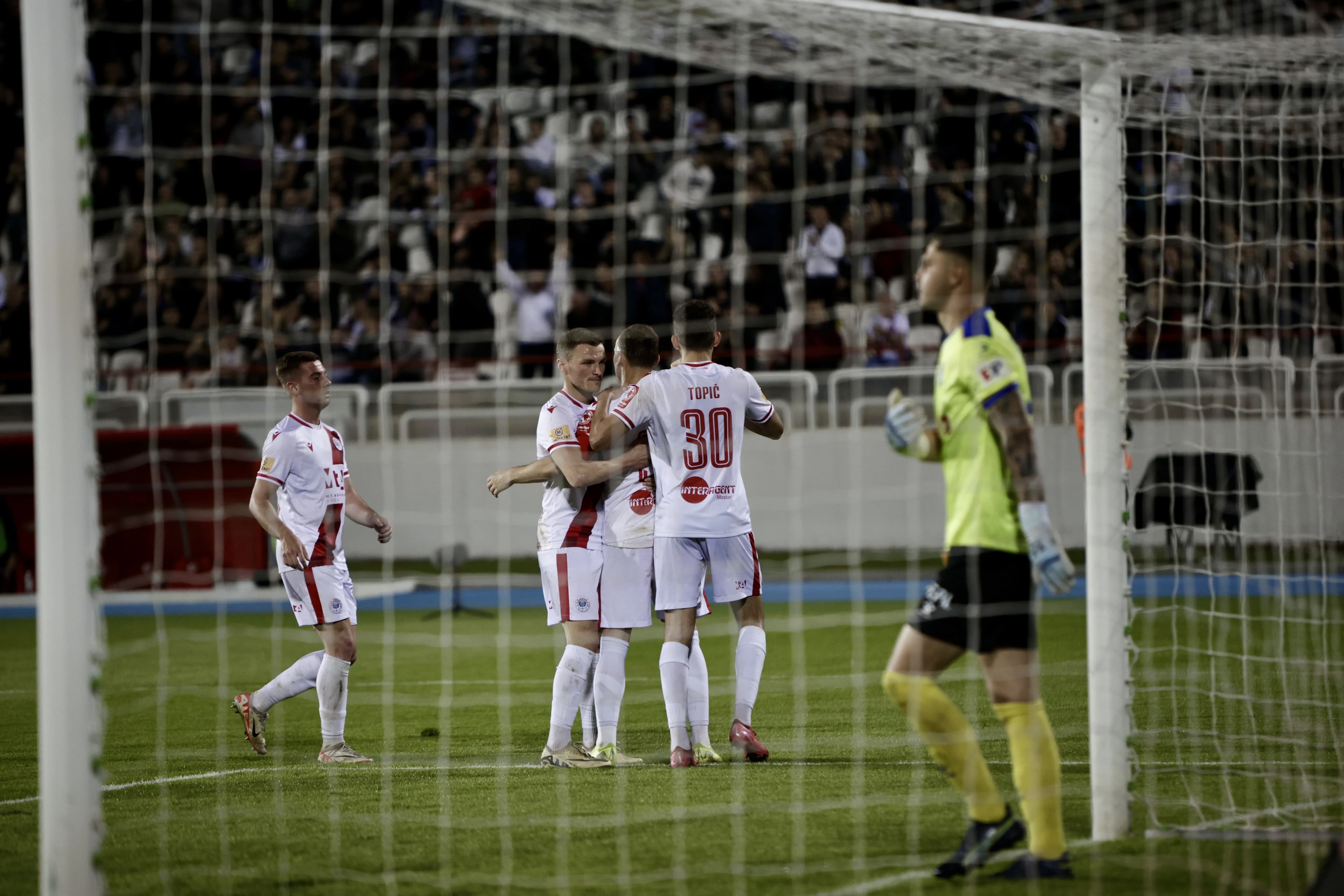 Zrinjski vodi na poluvremenu