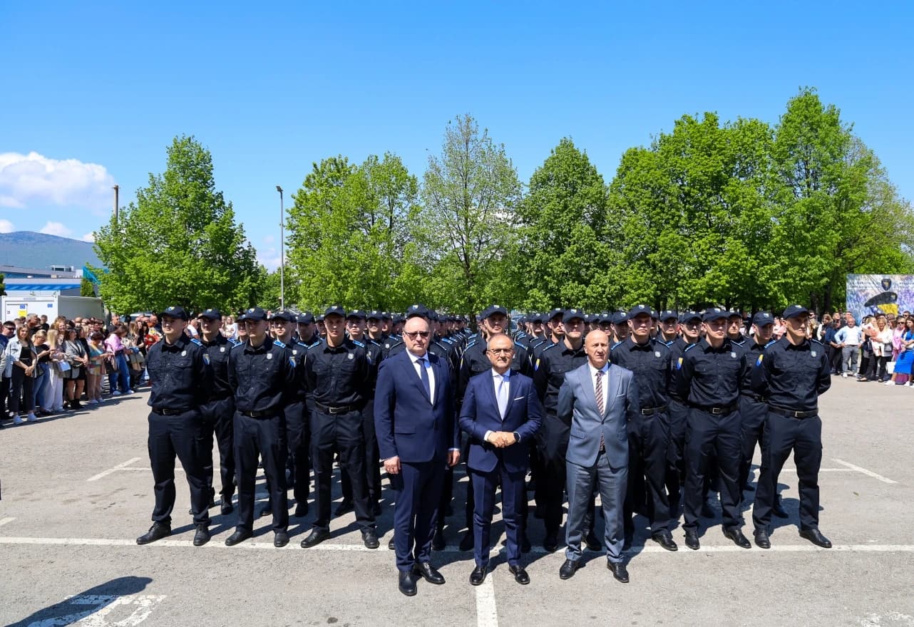 Granična policija bogatija za 142 policajca
