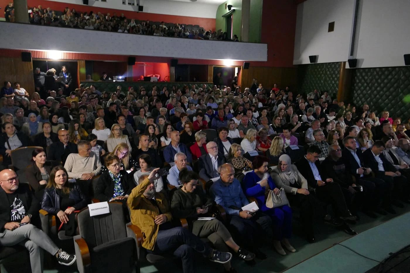 Publika oduševljena otvorenjem Festivala glumca u Konjicu