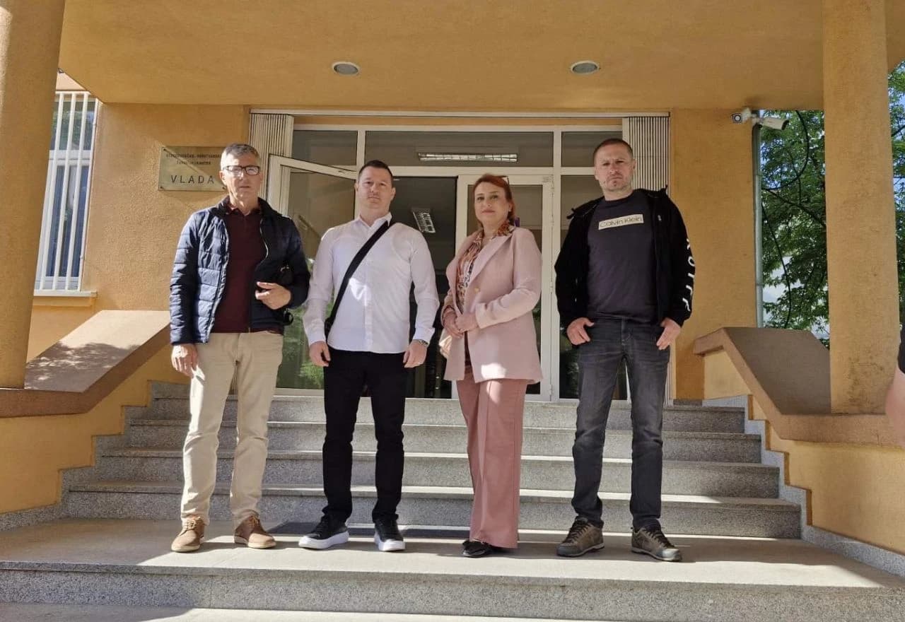 Tim za pregovore sindikata zdravstvenih radnika