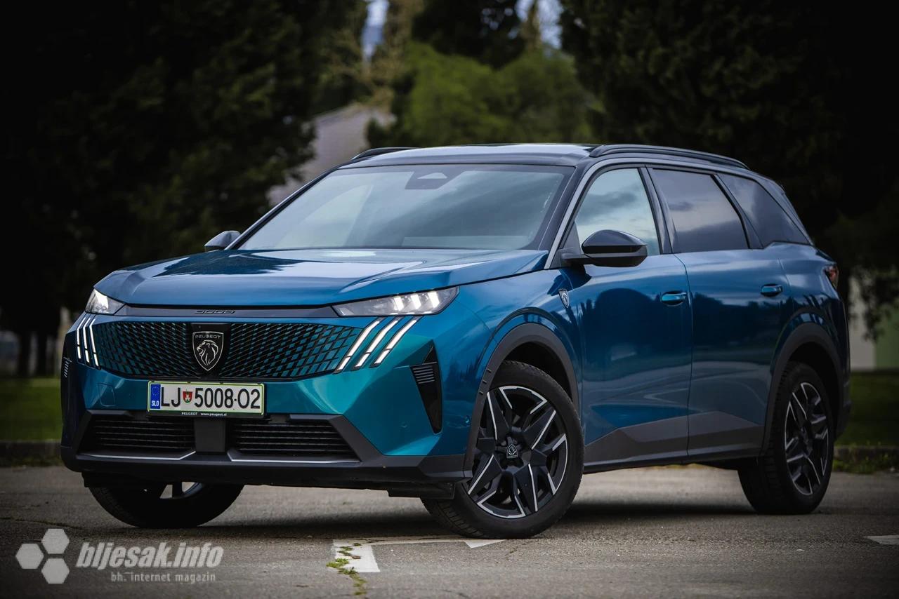 Peugeot 5008 GT 1.2 136 Hybrid e-DCT