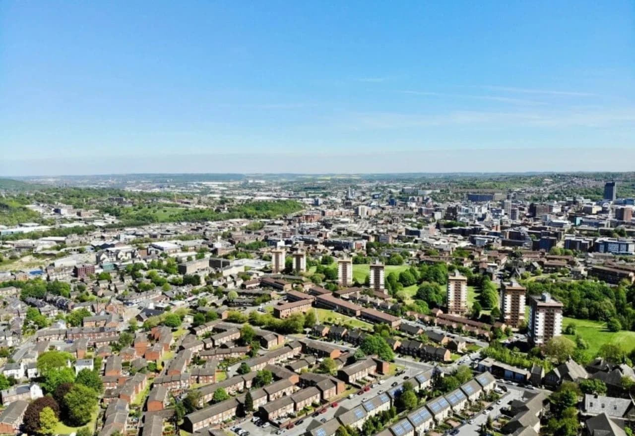 Panoramski pogled na grad Sheffield