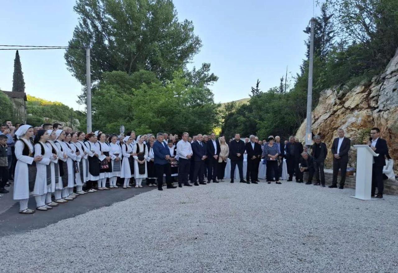 Postavljena spomen-ploča