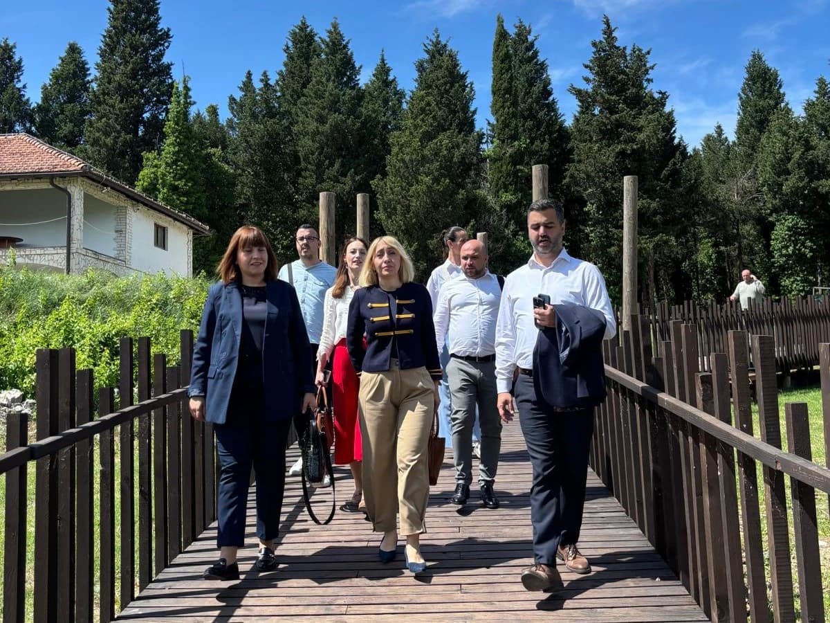 Federalna ministrica Nasiha Pozder posjetila Hutovo blato