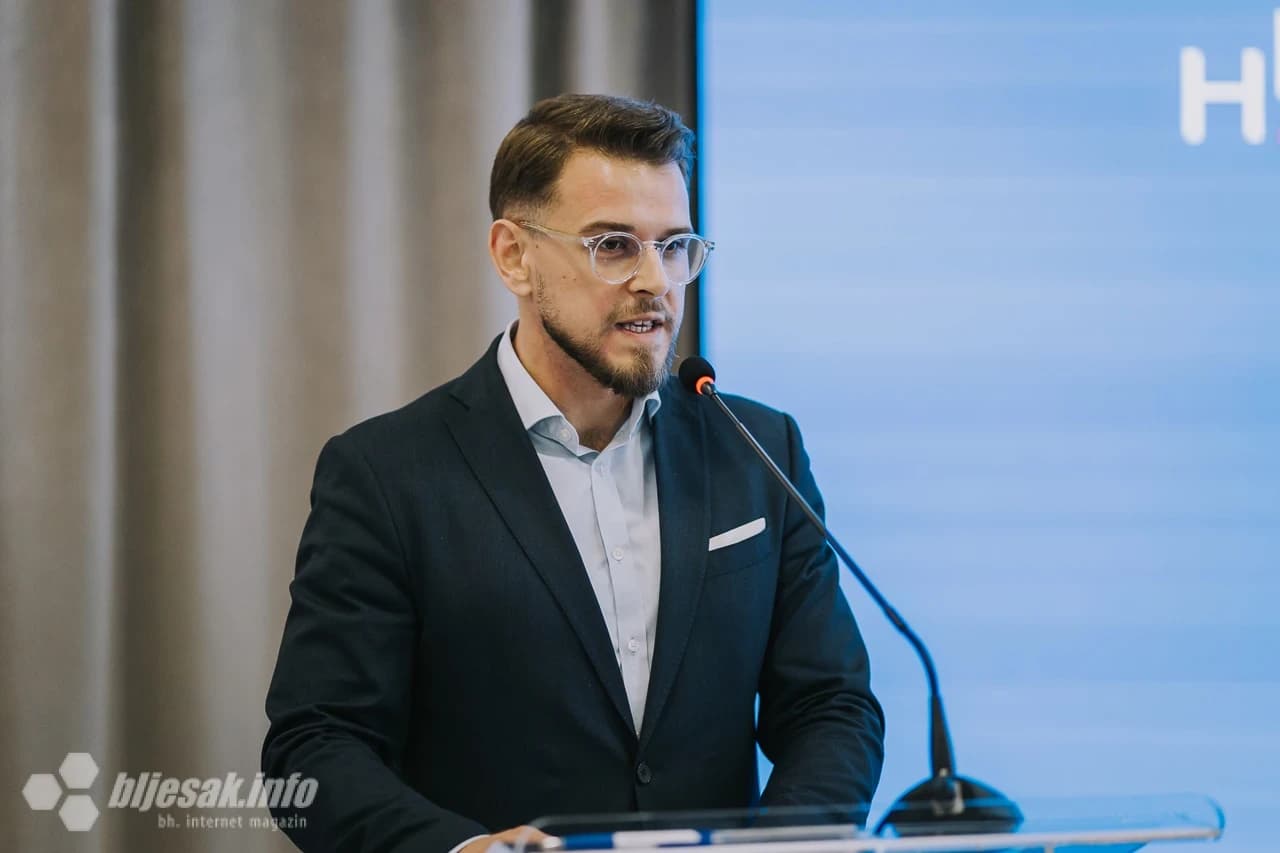 Potpisivanje ugovora o donacijama