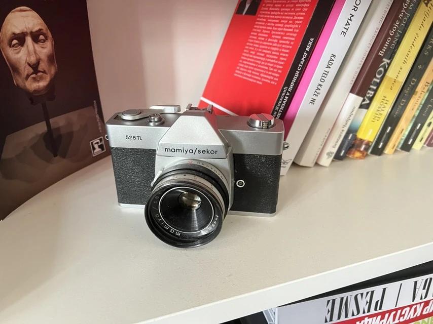 Kamera kojom je slikano Šareno Kamenje