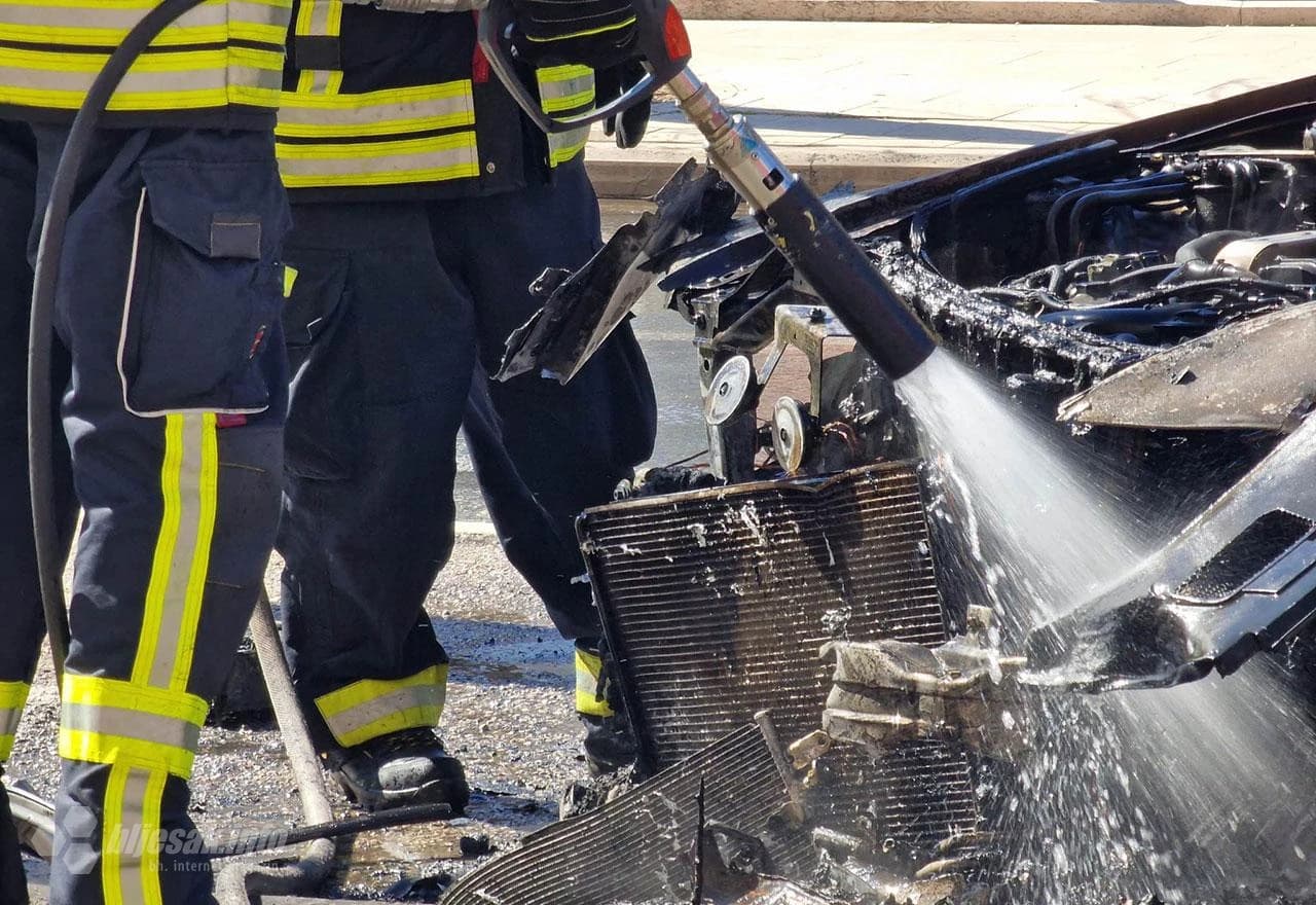 Požar na automobilu