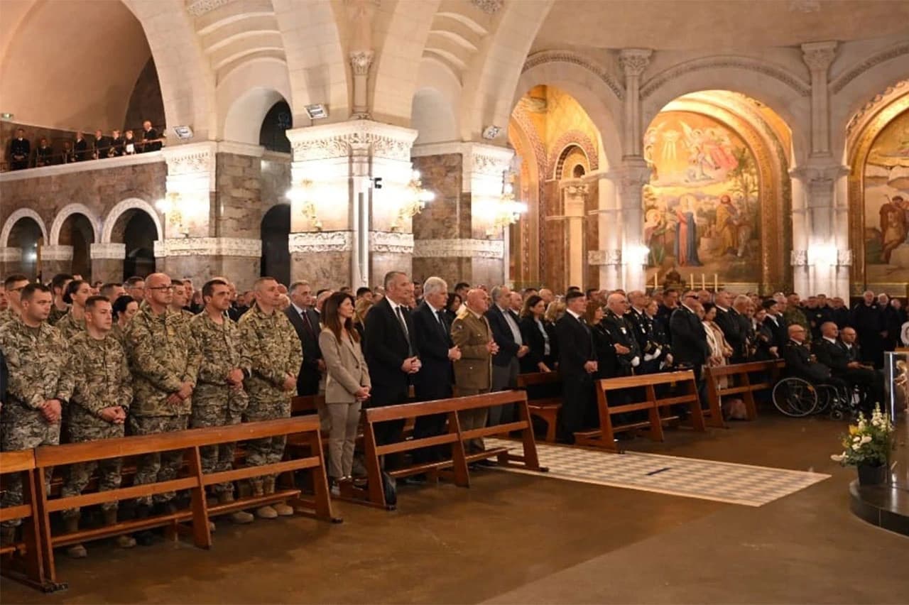 Izaslanstvo iz BiH u Marijanskom svetištu Lourdes u Francuskoj