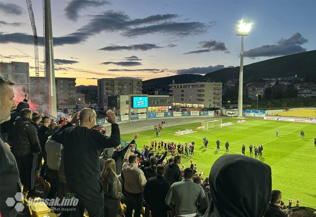 Slavlje igrača s navijačima nakon utakmice