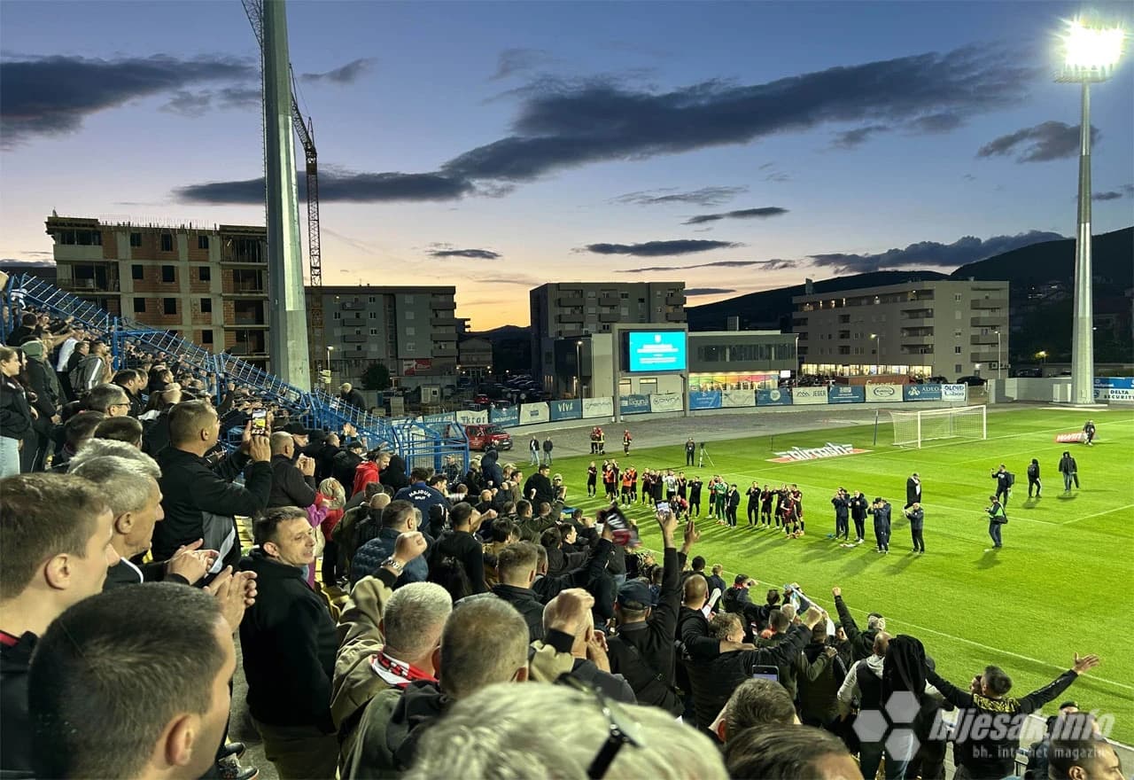 Slavlje igrača s navijačima nakon utakmice