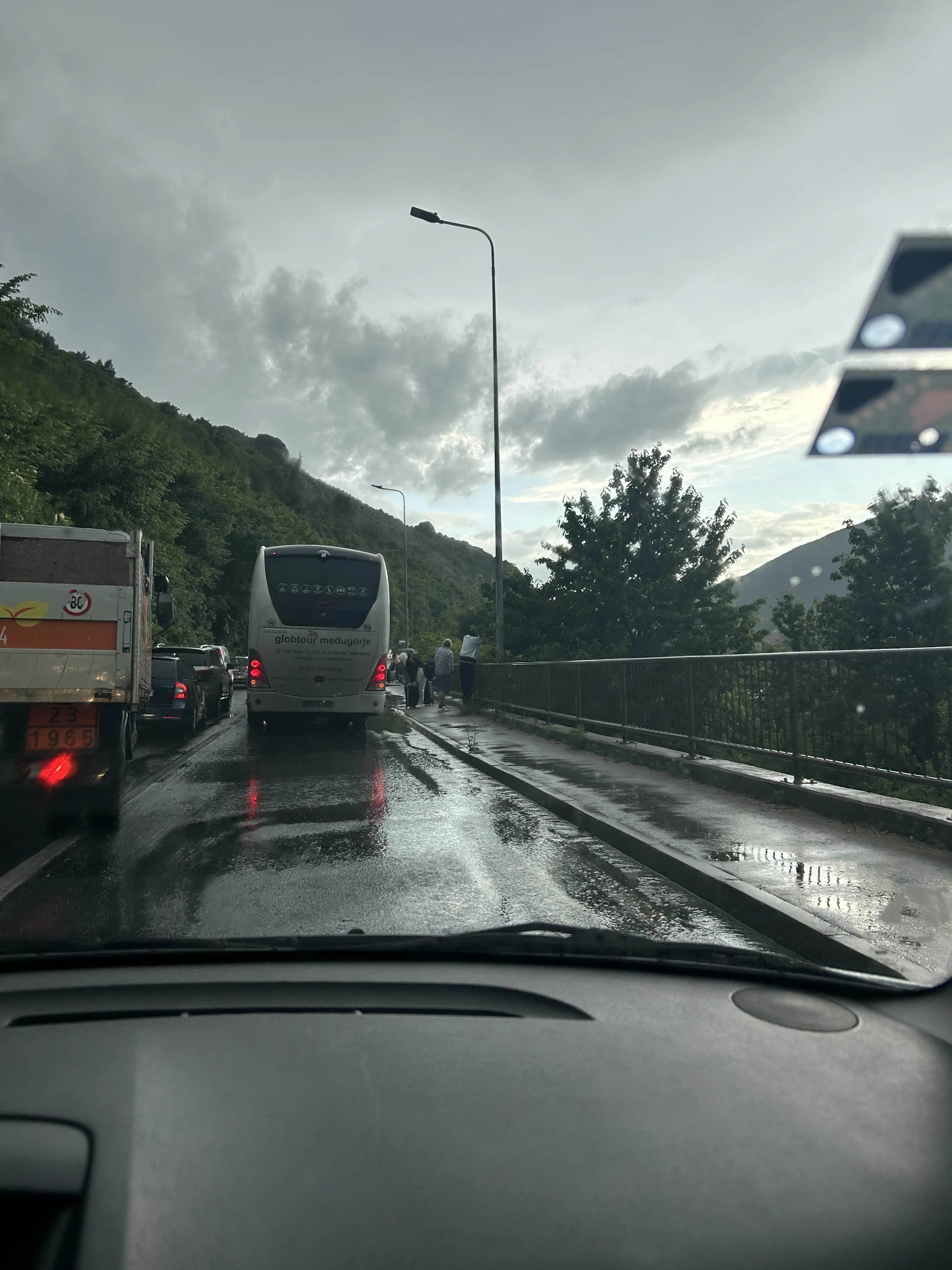 Promet i dalje otežan nakon prometne nezgode kod Mostara