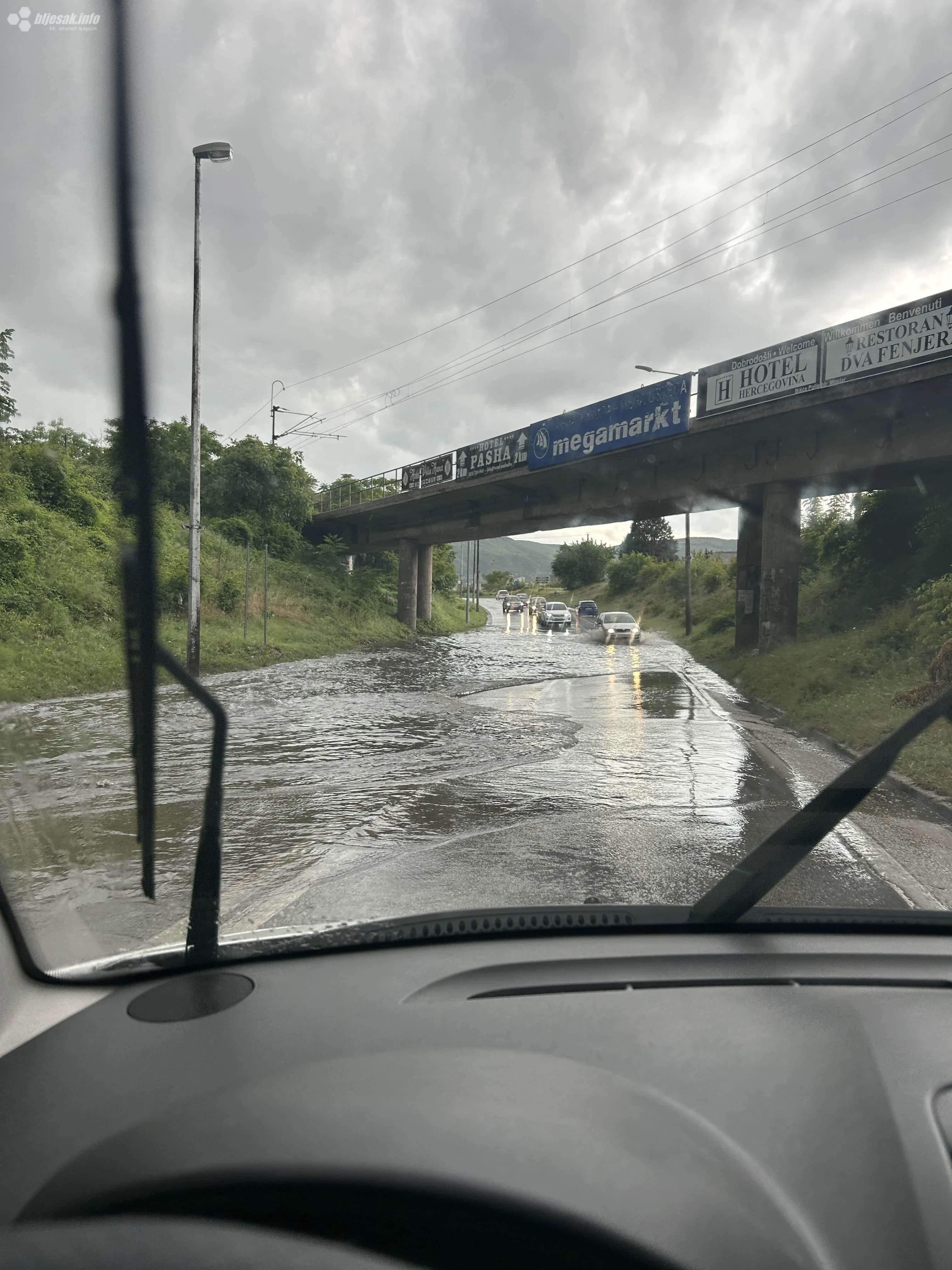 Sjeverni izlaz iz Mostara pod vodom