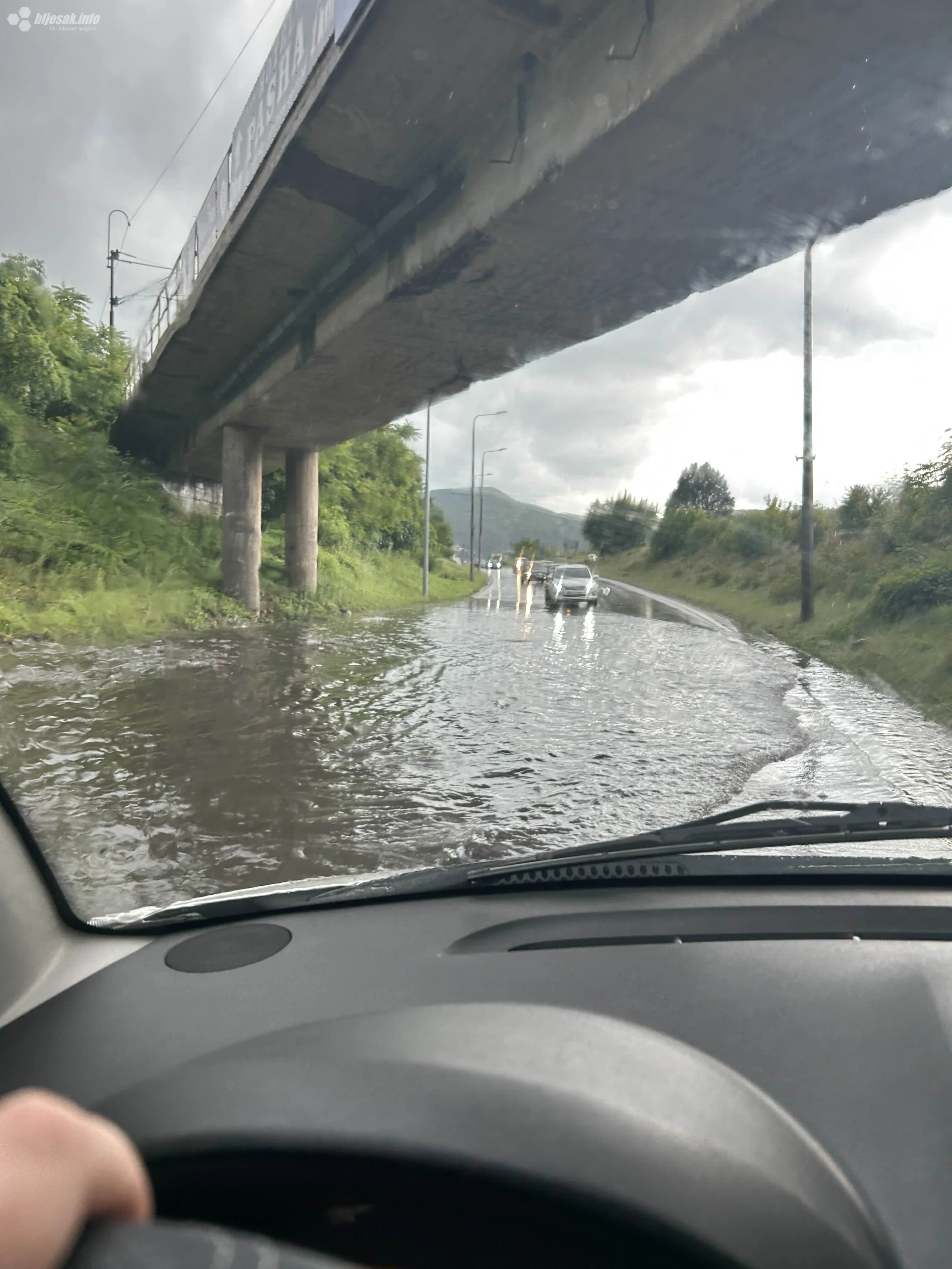 Sjeverni izlaz iz Mostara pod vodom