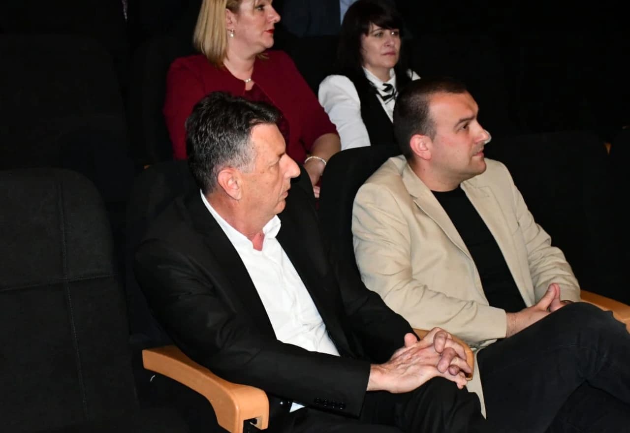 U Vitezu prikazan  dokumentarni film "Priče iz logora IV. Osnovna škola"