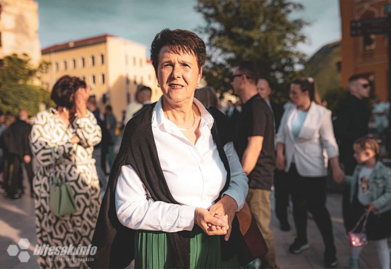 Maturanti Srednje mašinsko-saobraćajne škole pozirali