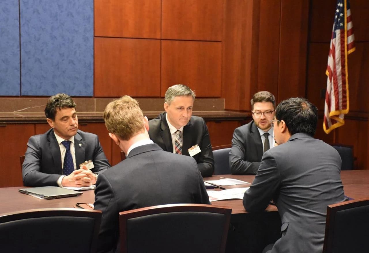 Tijekom sastanka Bećirović je upozorio na ozbiljne sigurnosne prijetnje