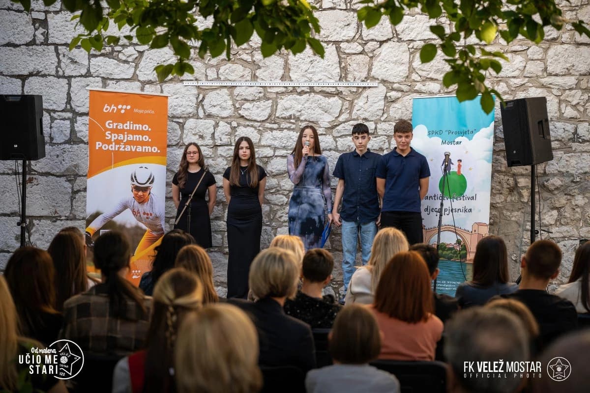 Djeca o Veležu govorila u stihovima na Šantićevom festivalu