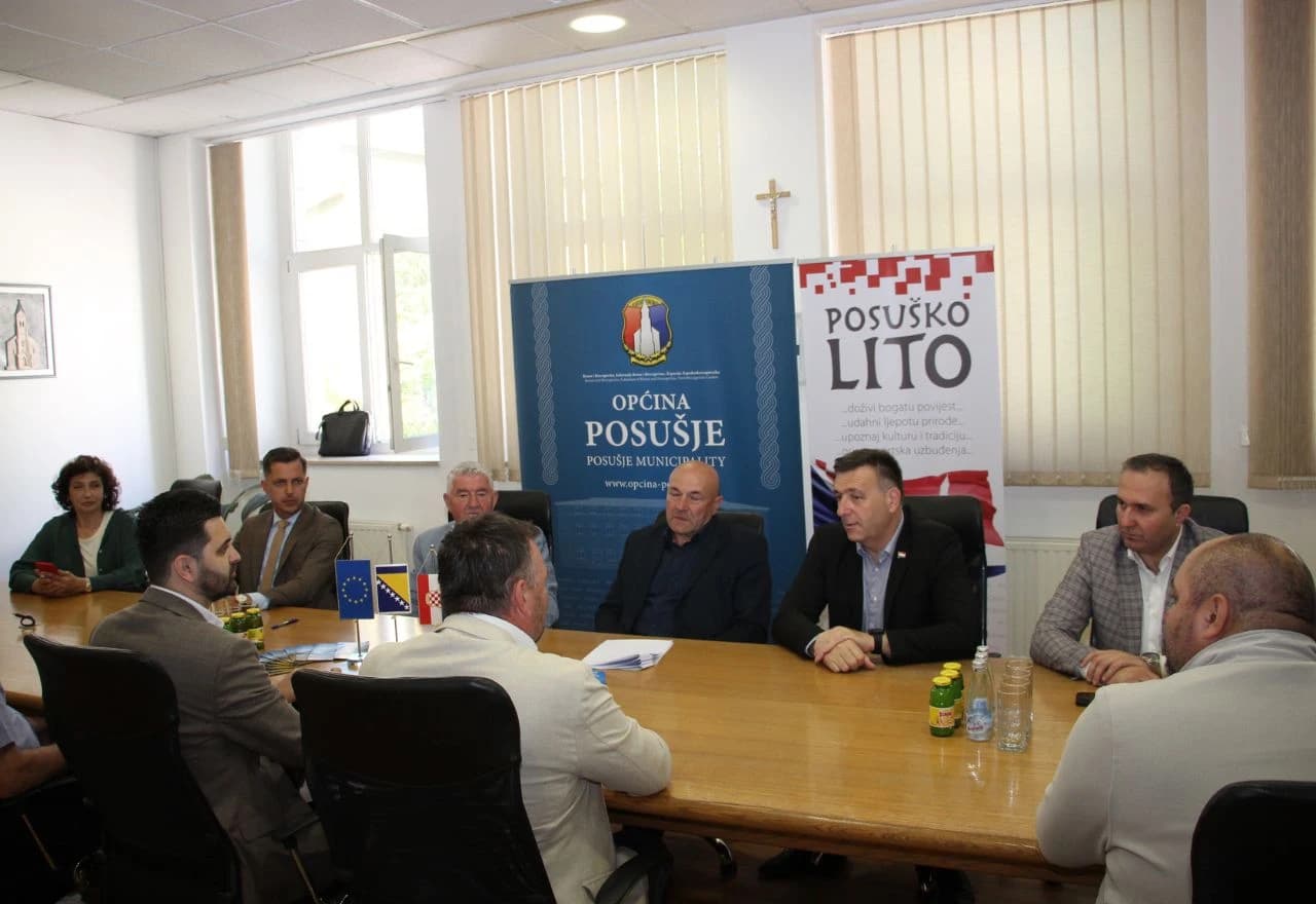 Potpisan ugovor o rekonstrukciji ceste