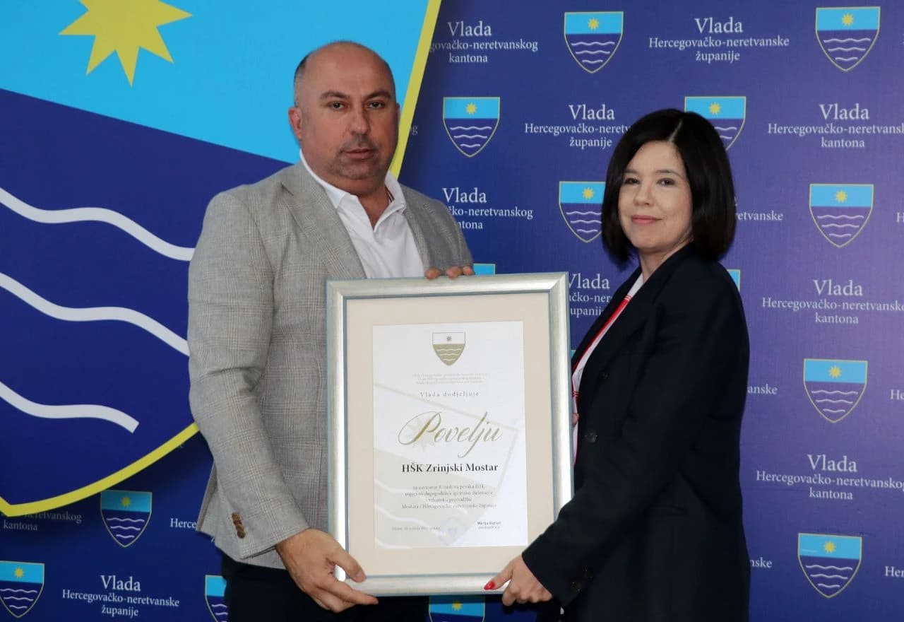 Uručenje povelje HŠK Zrinjski