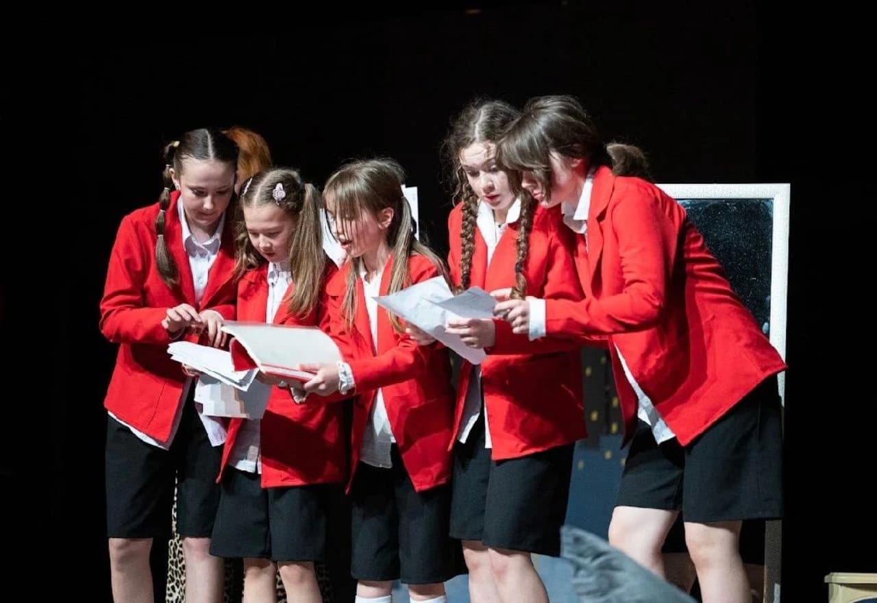 Mjuzikl "Annie" u izvedbi Plesnog studija B-Dance