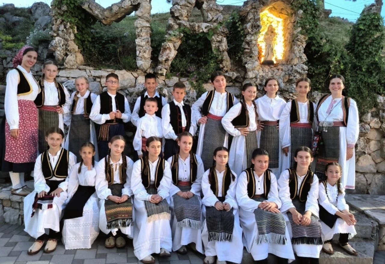 Večeri folklora "Sveti Ante, čuvaj Vrila naša"