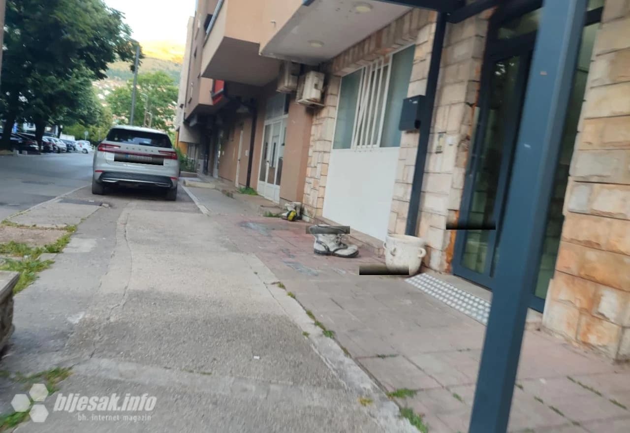 Parkiranje na nogostupu