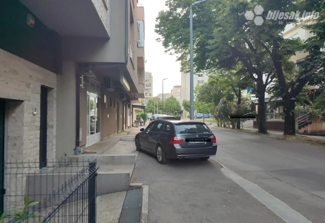 Parkiranje na nogostupu