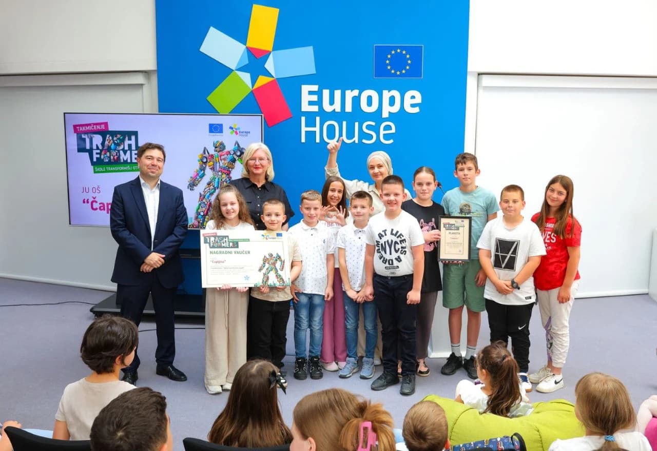 ''Trashformers: Škole transformiraju otpad''