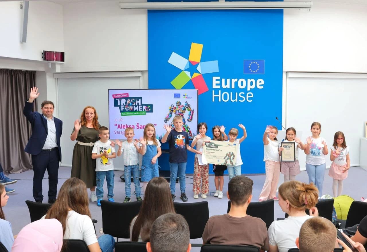 ''Trashformers: Škole transformiraju otpad''