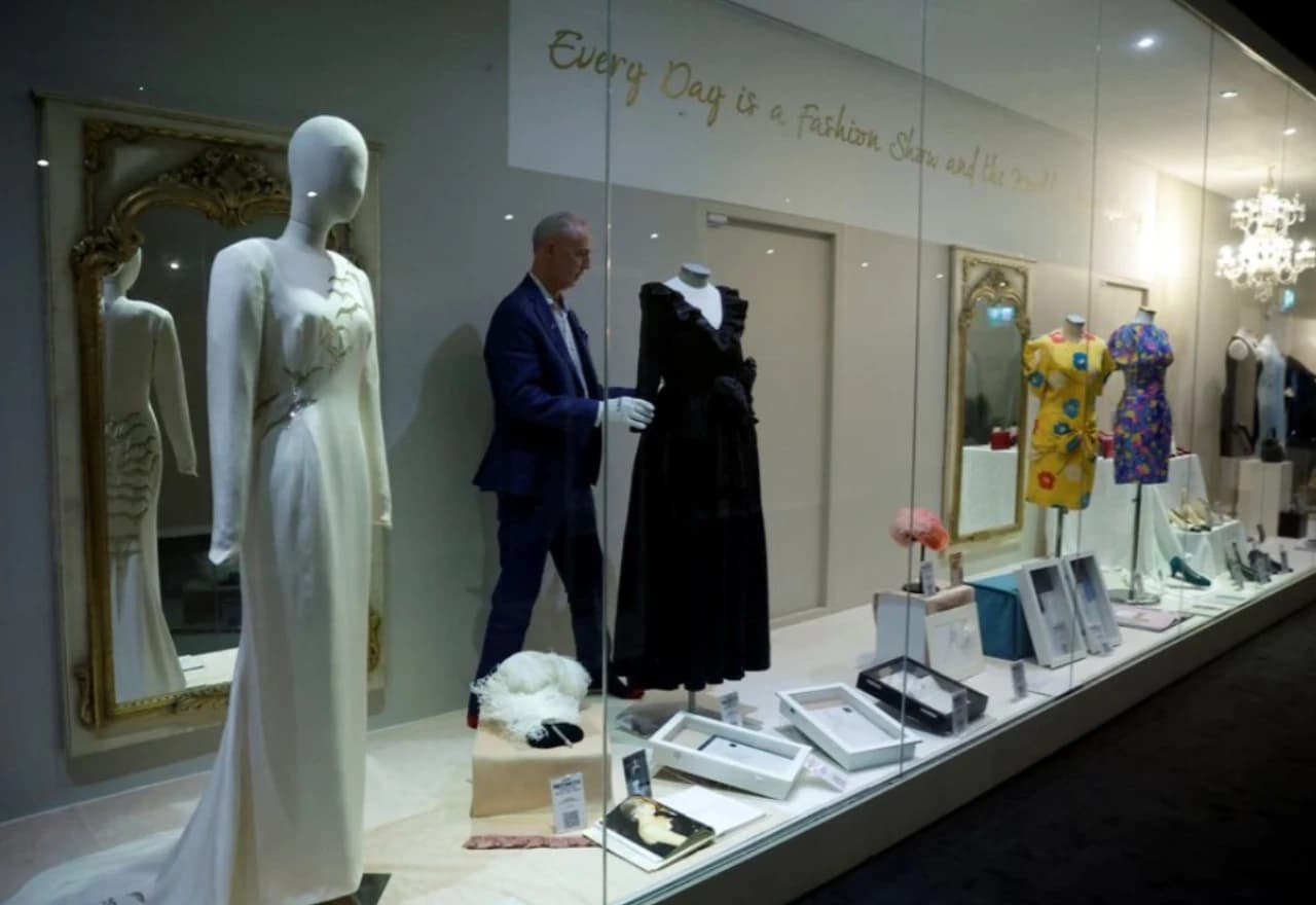 Više od 100 predmeta princeze Diane na dražbi u Beverly Hillsu