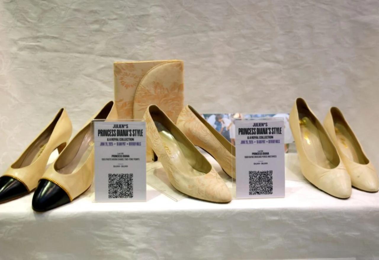 Više od 100 predmeta princeze Diane na dražbi u Beverly Hillsu