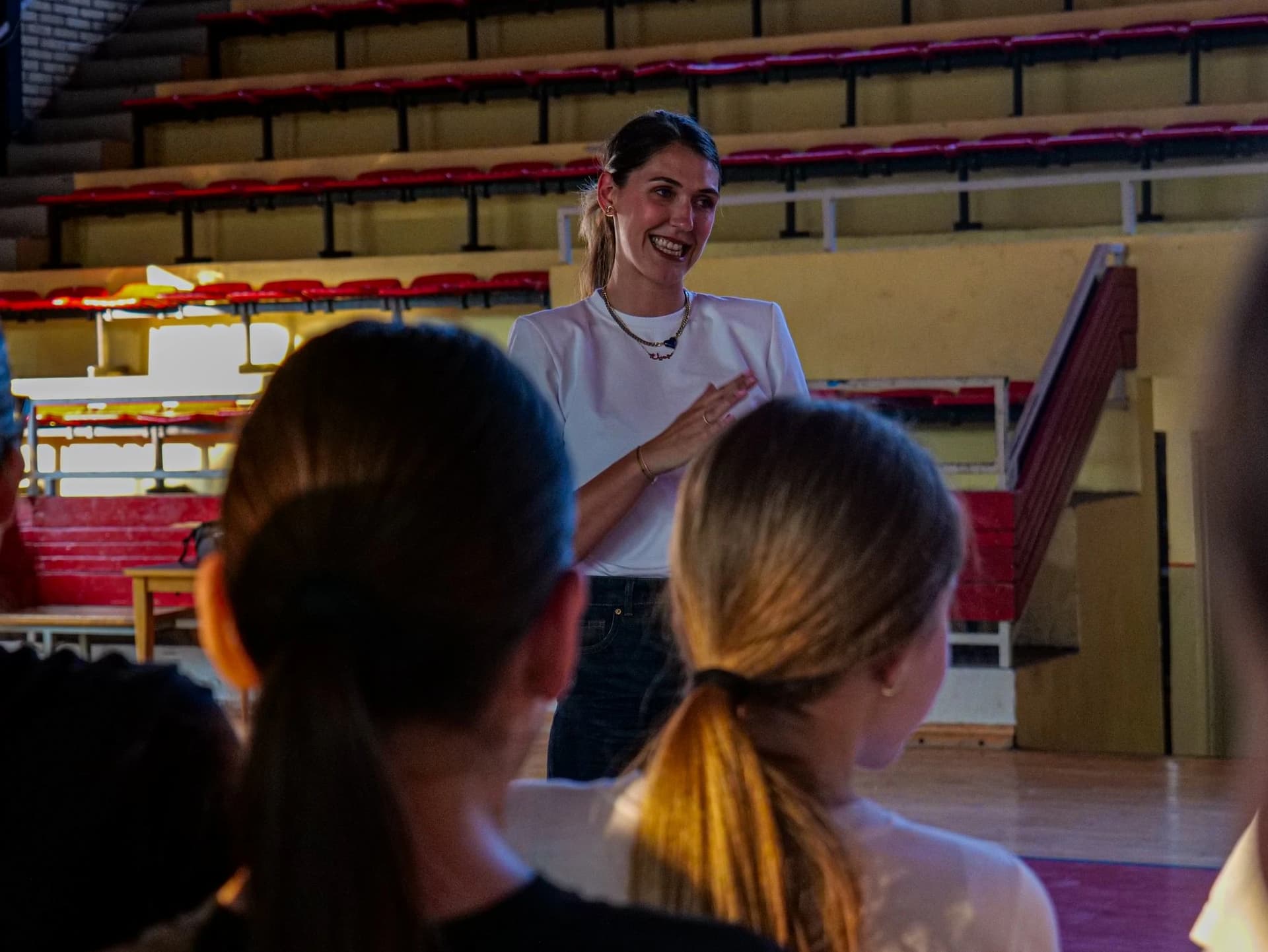 Bivša reprezentativka Hrvatske Ćamila Mičijević posjetila je HŽRK Zrinjski.