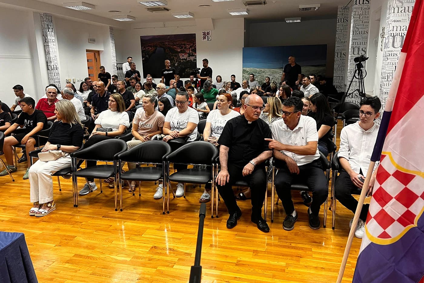 Zanimljivo izlaganje održano je u dvorani doma Emaus