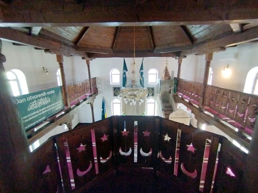 Čaršijska džamija