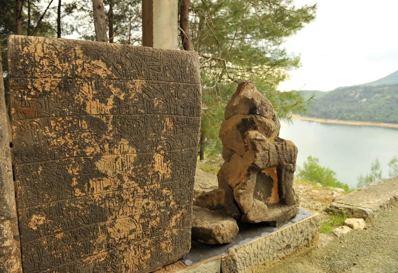 Muzej na otvorenom Karatepe-Aslantaş